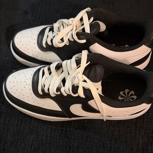 Nike Court Vision Low Women’s size 10